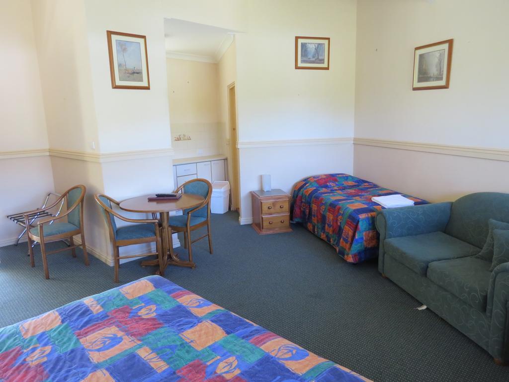 Golfview Lodge Bowral Szoba fotó